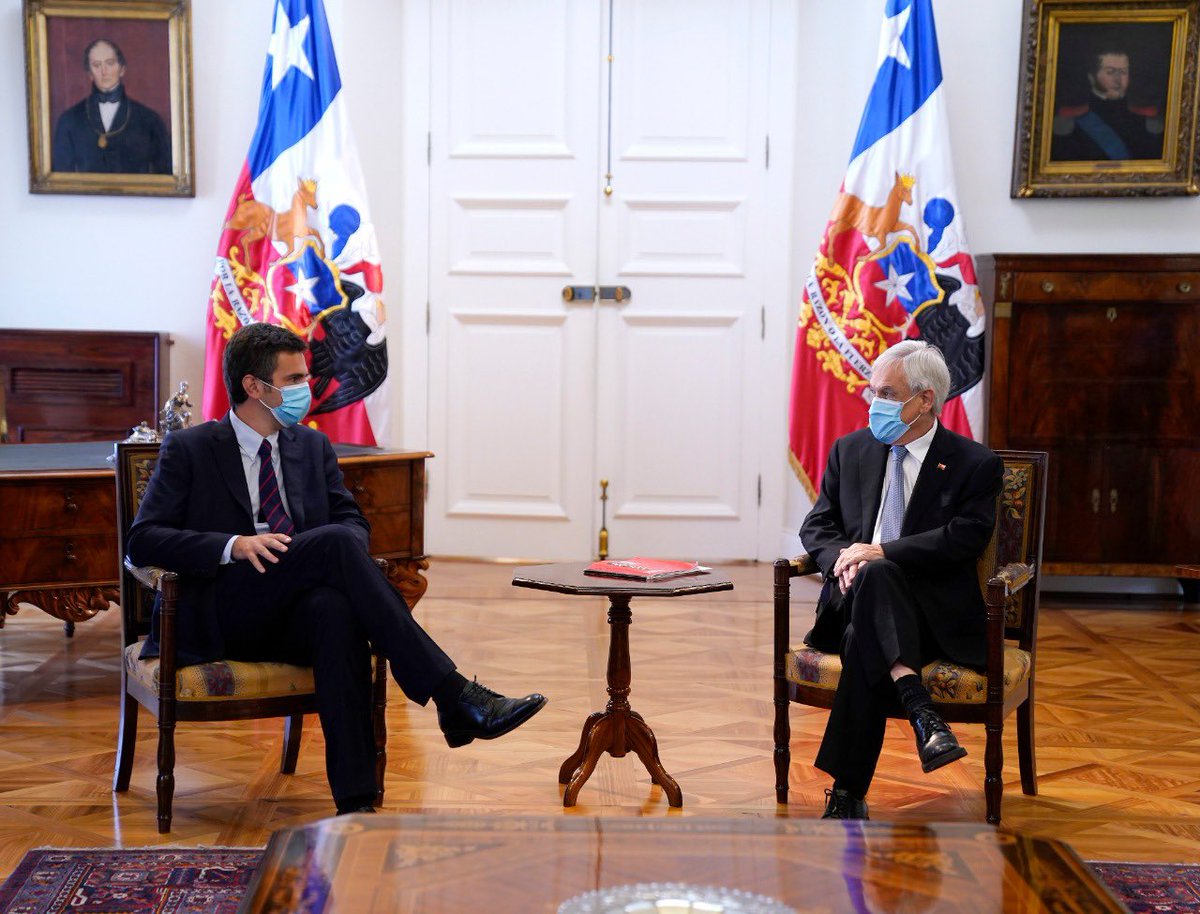 Muchas gracias por todo Presidente!  Hoy nuestro  país pierde a un tremendo Líder y a una gran persona. 
Gracias por guiarnos a poder gobernar Chile con nuestras ideas! 
Gran padre, esposo y un increíble abuelo
No tengo duda que será recordado como un grande! 
Descanse en Paz