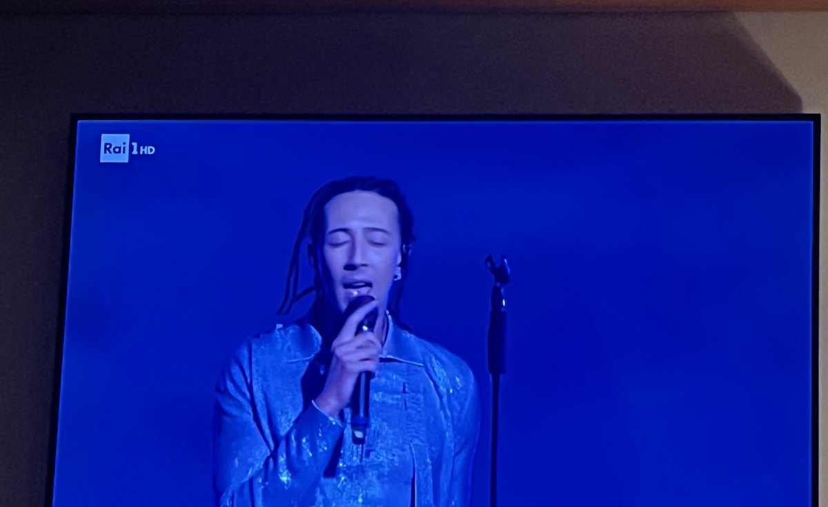 Finalmente con Ghali si balla! 
#sanremo2024