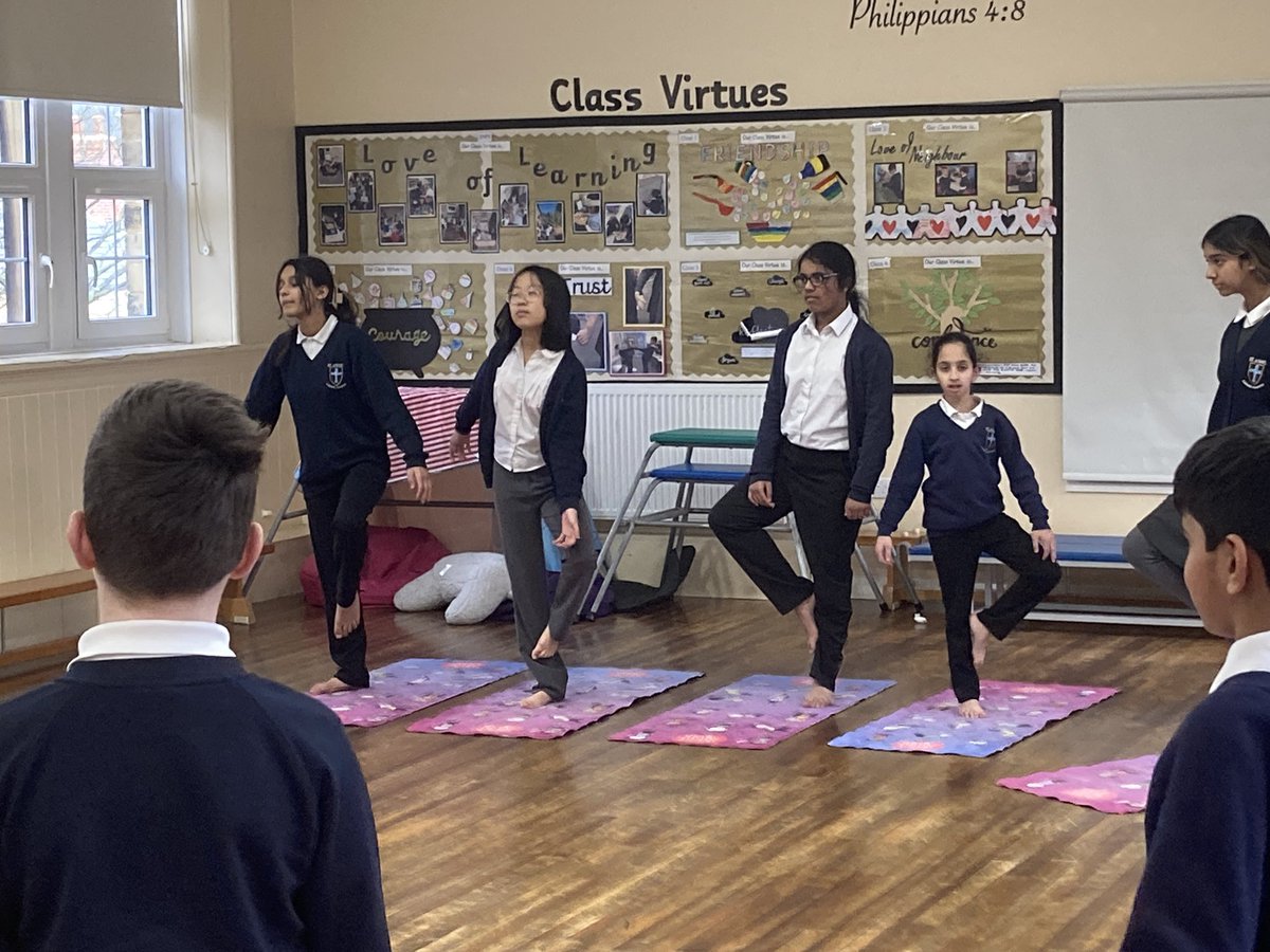 stanneskly's tweet photo. Thank you Emily @tattywharfedale for leading our yoga sessions today, during health Week. #schoolofhealth https://t.co/juOdXYuM9S