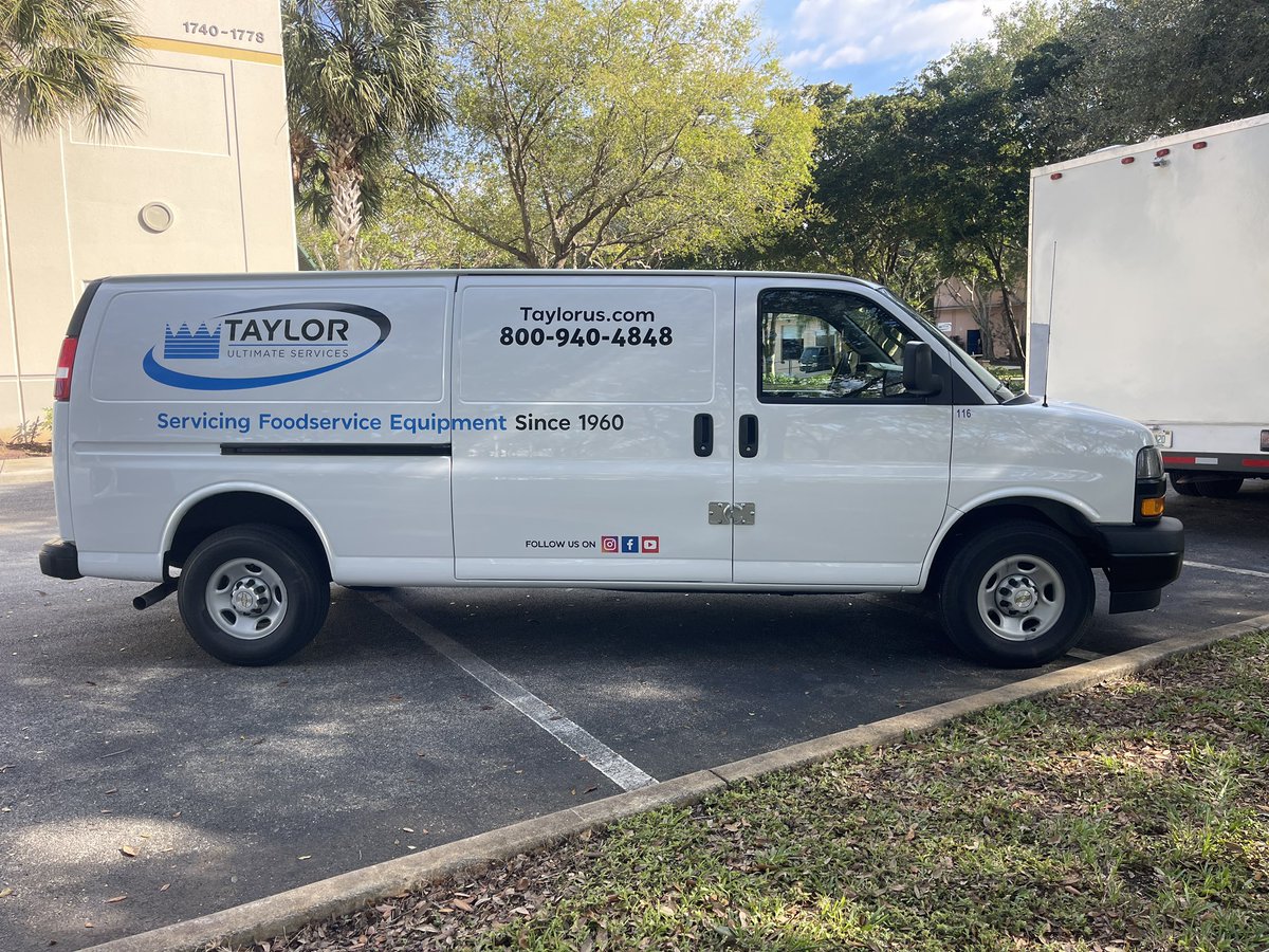 SlapEmUp's tweet image. Taylor Ultimate Services
Fleet vehicle graphic install