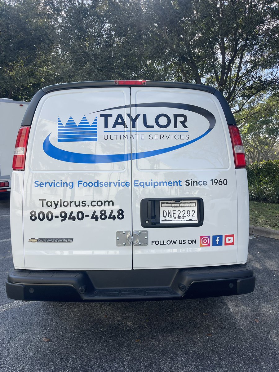 SlapEmUp's tweet image. Taylor Ultimate Services
Fleet vehicle graphic install