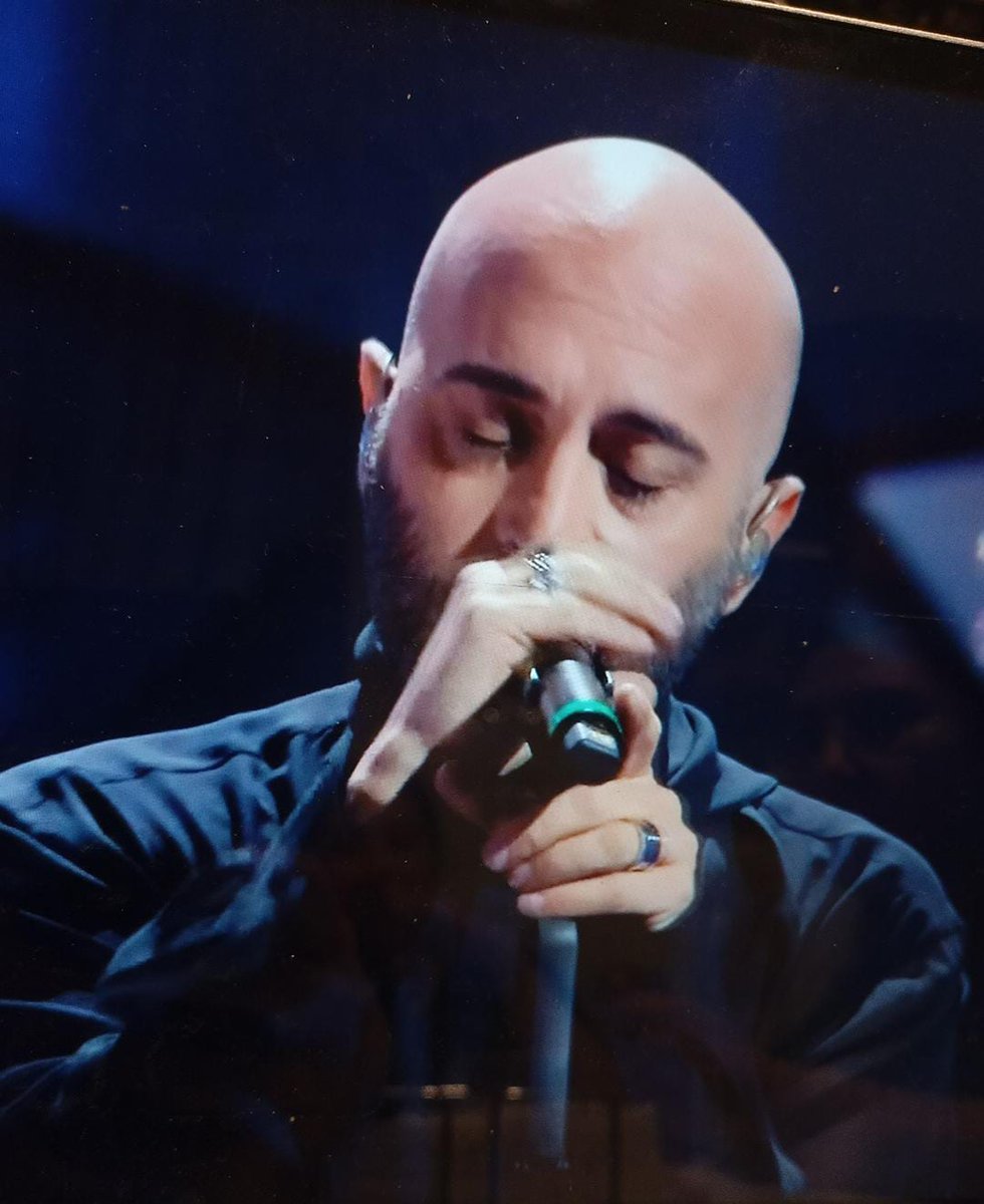 #Sanremo24

Giuliano Sangiorgi nella sua Crilin era