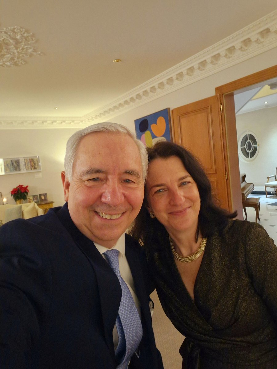 Thanks dear Amb Sheba Crocker @USAmbGVA for gathering friends as I leave Geneva. Your strong commitment for multilateral dialogue in spite of difficult geopolitics allowed us to work together promoting the long standing common values of 🇺🇲 & 🇦🇷. Until we meet again my friend!