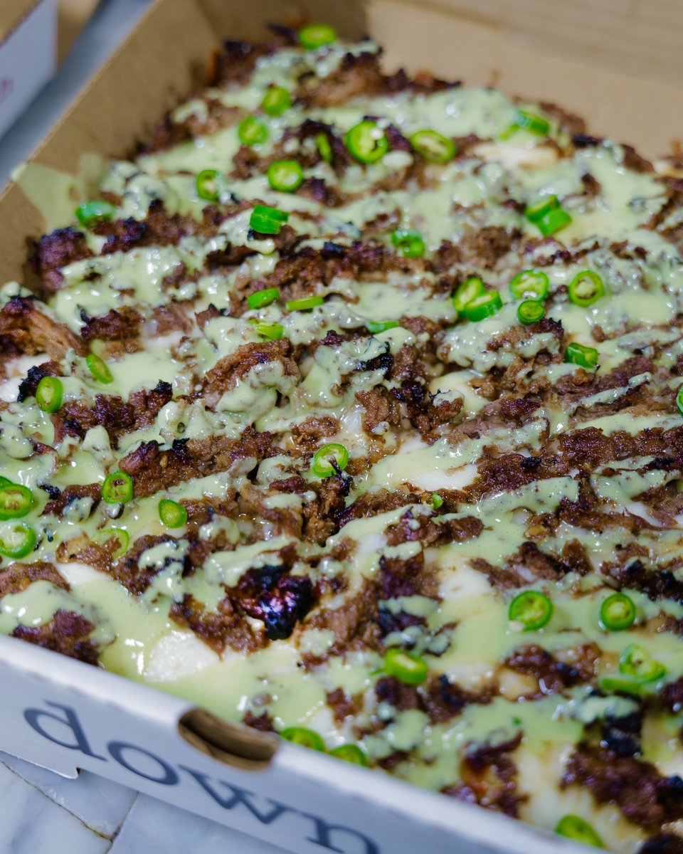 firstwefeast's tweet photo. 🍕@downnorthpizza is slinging a limited edition pie at their Philly shop to celebrate their appearance on #FoodHeroes. The Slice features shaved steak, green sauce, and more. Check out the episode and swing by Down North Pizza 2/8 - 2/11 to get a bite: https://t.co/SAtBbB7GJs. https://t.co/zzPLXeRxmz