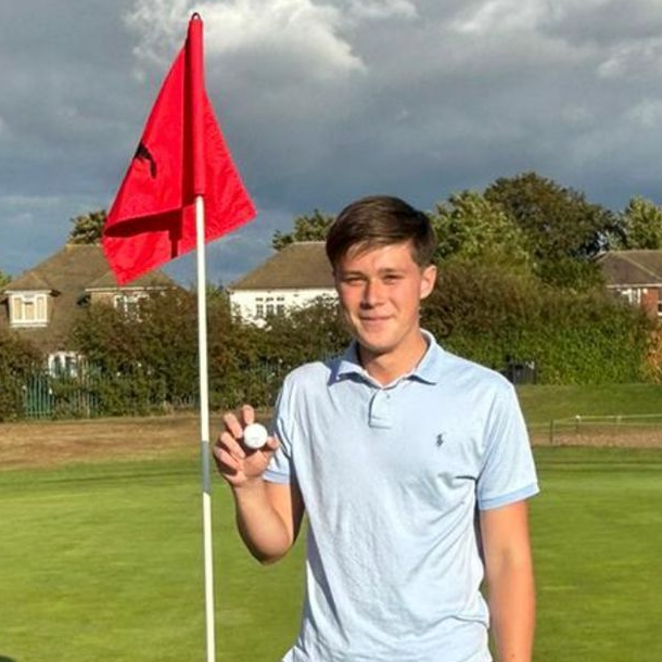 CPOA_World's tweet photo. Theodore Carnegie, Golfer from UK!
We are proud to advise you in the search for the best options for sports scholarships at universities in the United States.

Register now so we can help you achieve it: https://t.co/PSU5oMi1Ij https://t.co/n6VXKF8X3N