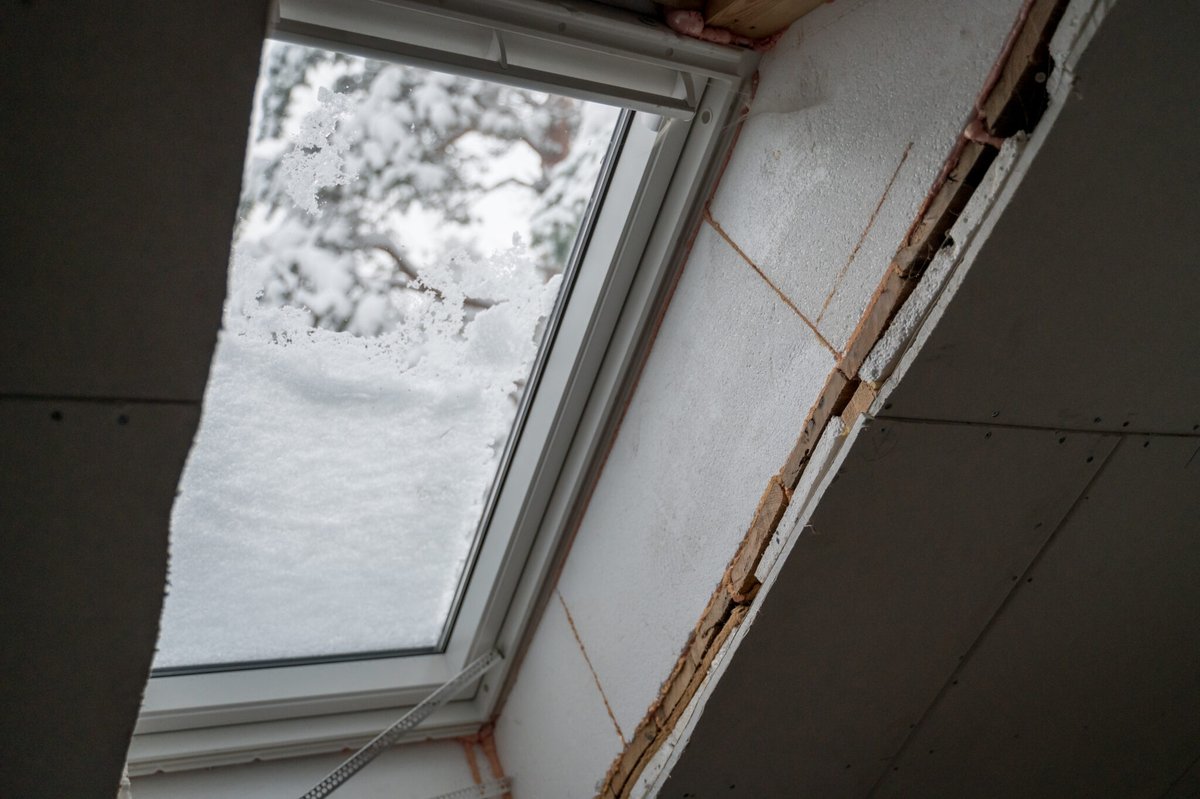 On Friday, current and former elected officials joined residents, workers union members, and energy advocates in Milwaukee County to celebrate new federal funding, in addition to the IRA, available to homeowners to access clean and renewable energy! ☀️ loom.ly/wvYi1Vk