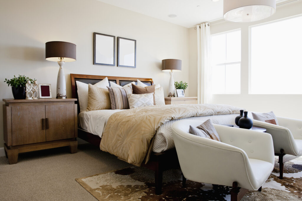 Hkjayne's tweet photo. We spend one third of our lives sleeping and countless hours laying in bed, so why not make it a five-star luxury experience? ✨
#Bedroom #BedroomDesigns #Beddings #BeddingIdeas
https://t.co/gEKFDuFxQe https://t.co/Gz7fF6v6dX