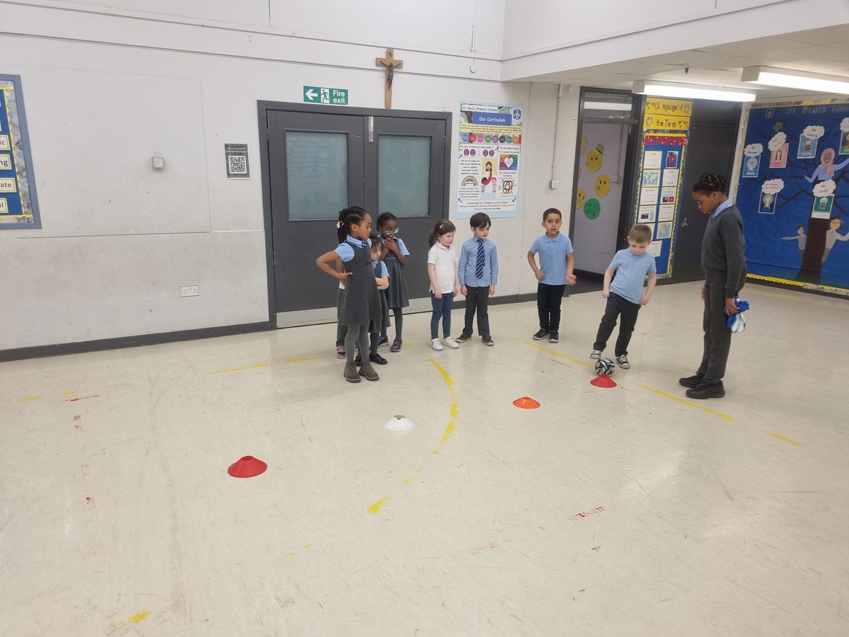 Thank you to our Primary 6 PE Leaders for teaching P1 some new warm up games during gym time #healthandwellbeing #leadinglearning #confidentindividuals