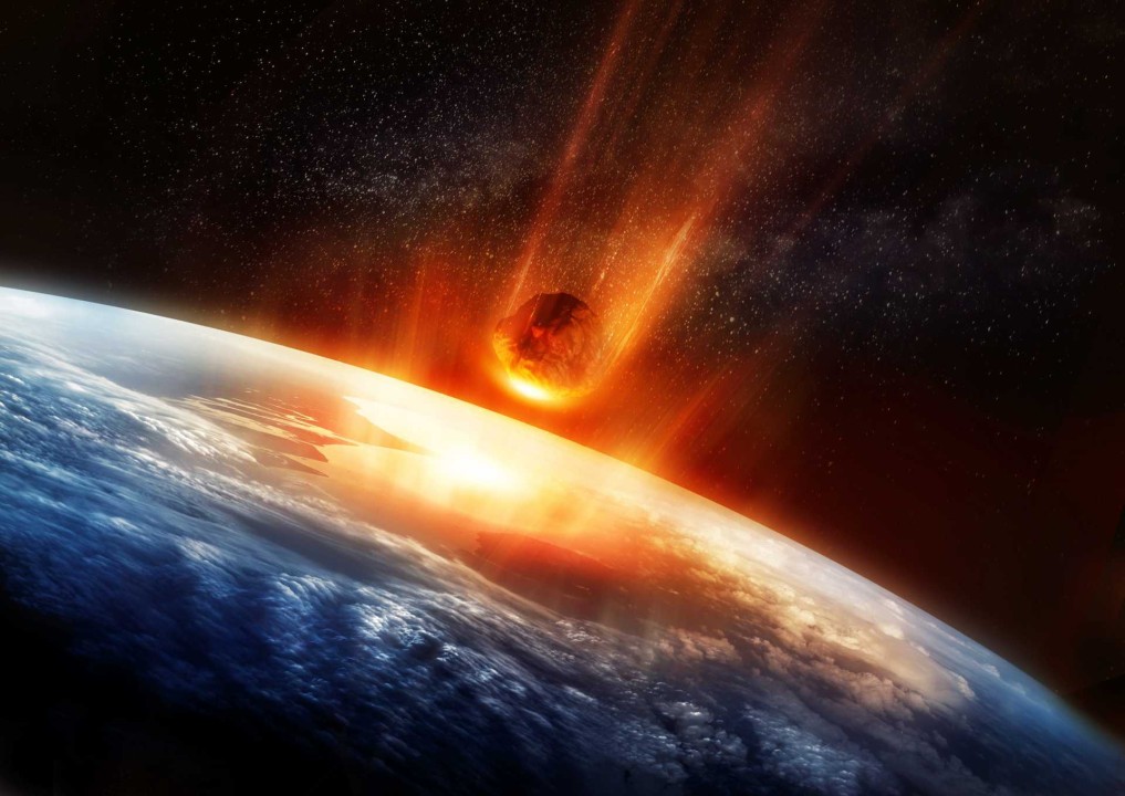 In 1998, two movies about a comet destroying earth came out. Name them both.

#disastermovies #movies #trivia