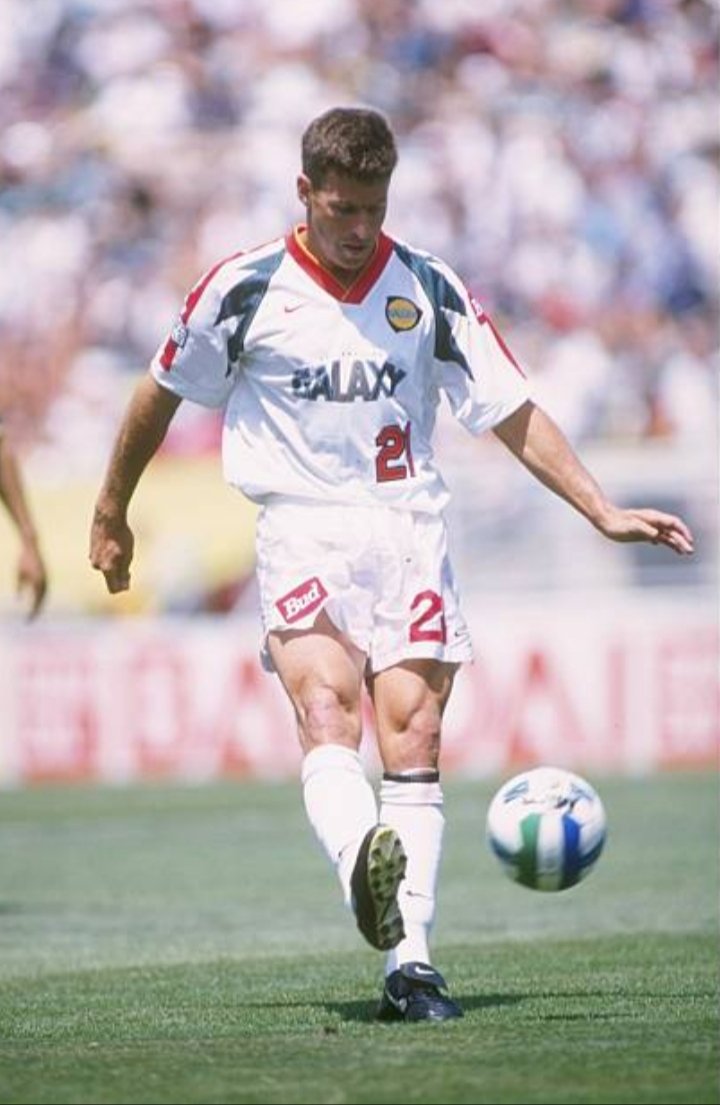 GalaxyHistory's tweet photo. On this day in 1996, at the Inaugural Player Draft, LA Galaxy selected Fraser, Kramer, Salcedo, @johnygarvey, Semioli, Kirk, Karapetyan, @curtonalfo, Motajo, @JLeonetti, O’Brien, Villalvazo, Wilson, Beall, Shaw and @cjaguande #LAGalaxy https://t.co/zoLN91uPWr