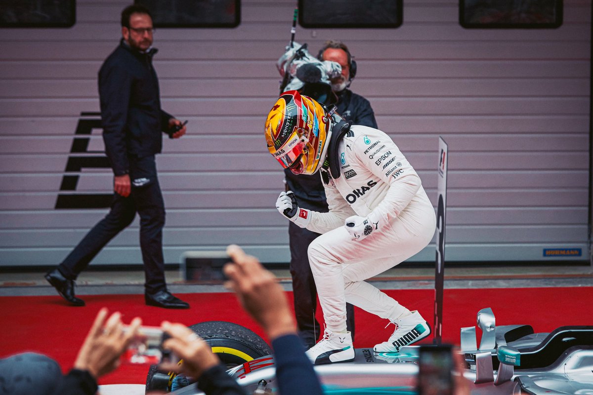 MercedesAMGF1BR's tweet photo. Dias incríveis que vivemos juntos. ❤️ https://t.co/QHOHlfoGcq