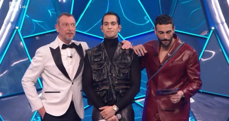 “valentino kiaro” “andrea ggià lo ssai”
“mi chiamo fabrizio ma sono conosciuto anche come il fresko di zona”