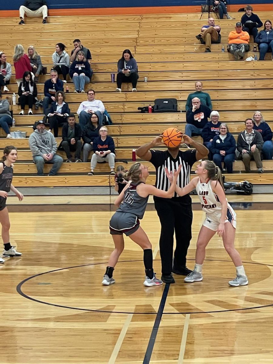 Britney Elliott tweet media