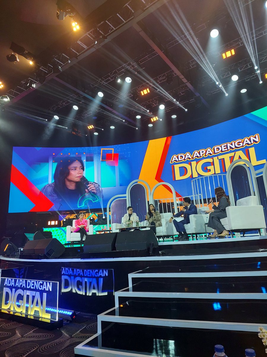 Sesi 2 Ada Apa Dengan Digital, public figure seperti Adinia Wirasti, Denis Adhiswara dan Marshanda berbagi pengalaman soal Hoax.
#AdaApaDenganDigital
#AADD
<a href="/CNNIndonesia/">CNN Indonesia</a> <a href="/TRANSTV_CORP/">TRANS TV</a> <a href="/kemkominfo/">IsNotSepuh</a>