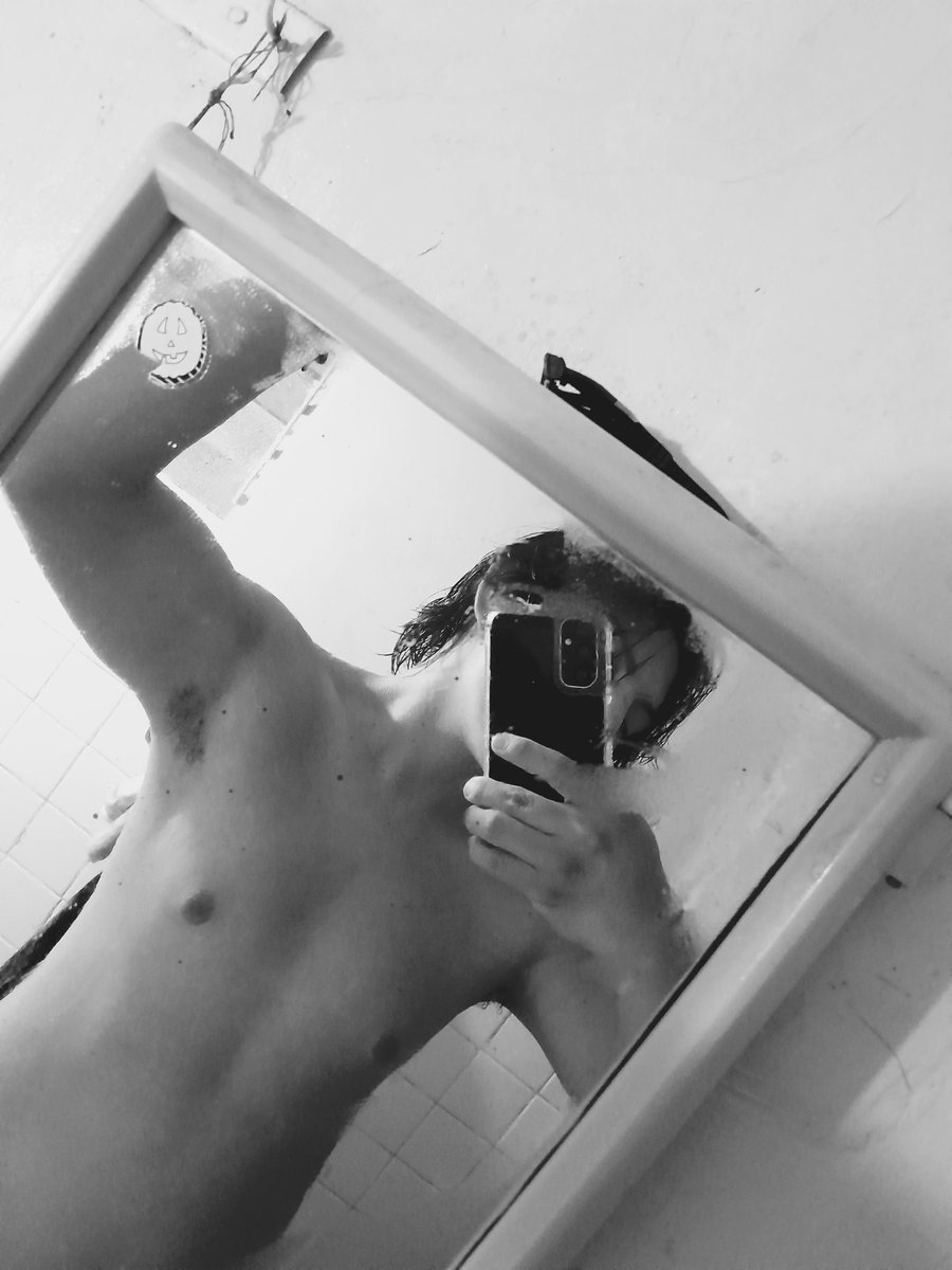 _vkiks13_'s tweet photo. aesthetic?
#hashtag https://t.co/VCQrqGZ035