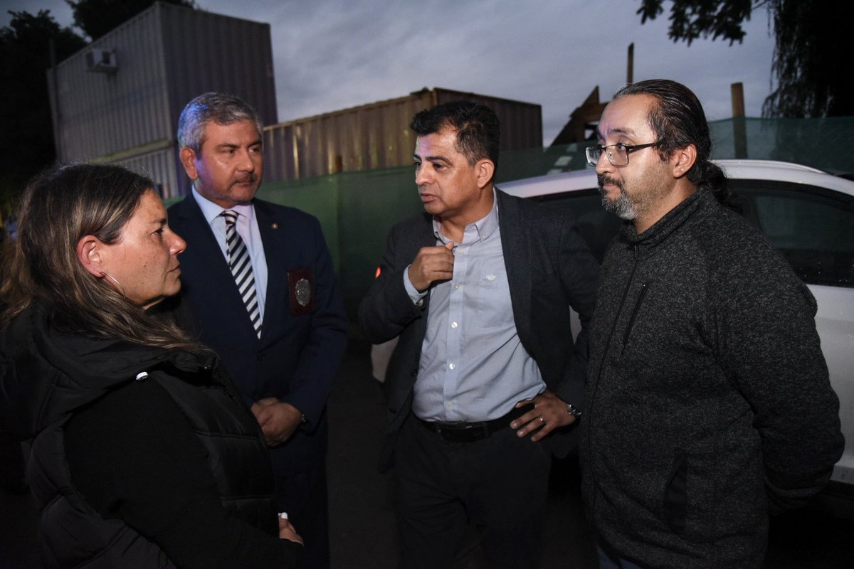 En #LagoRanco, el Delegado <a href="/jorgealvialp/">Jorge Alvial Pantoja, Phd</a> reiteró las condolencias del Gobierno a la familia del ex Presidente Sebastián Piñera (QEPD), así como también destacó la labor de <a href="/FiscaliaLosRios/">Fiscalía Los Ríos</a>, <a href="/maritgobvld/">Gobernación Marítima de Valdivia</a> <a href="/CarabLosRios/">Carabineros Región de Los Ríos</a> y <a href="/PDI_LosRios/">PDI Los Ríos</a> en los peritajes y proceso investigativo.