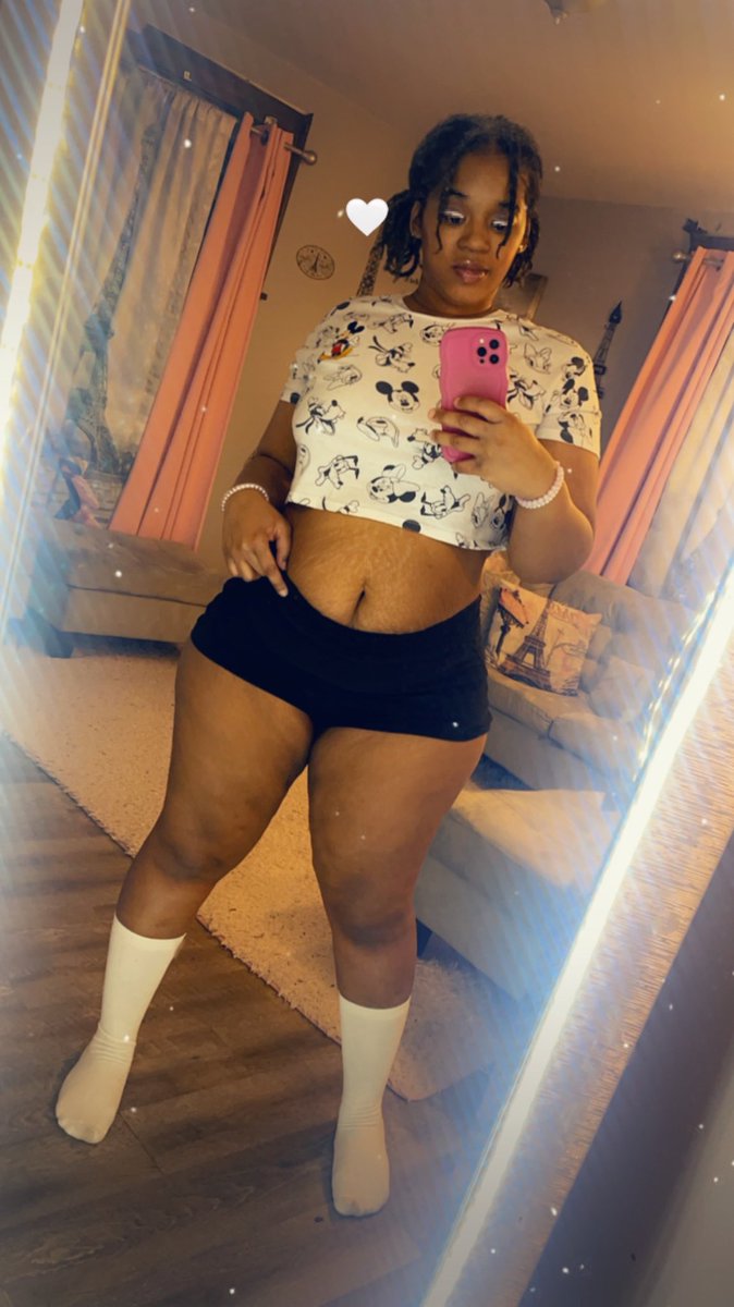 Ashamonroe89's tweet photo. 🤍🖤🤎♋️💦🤞🏽 https://t.co/ekxl5rhjb4