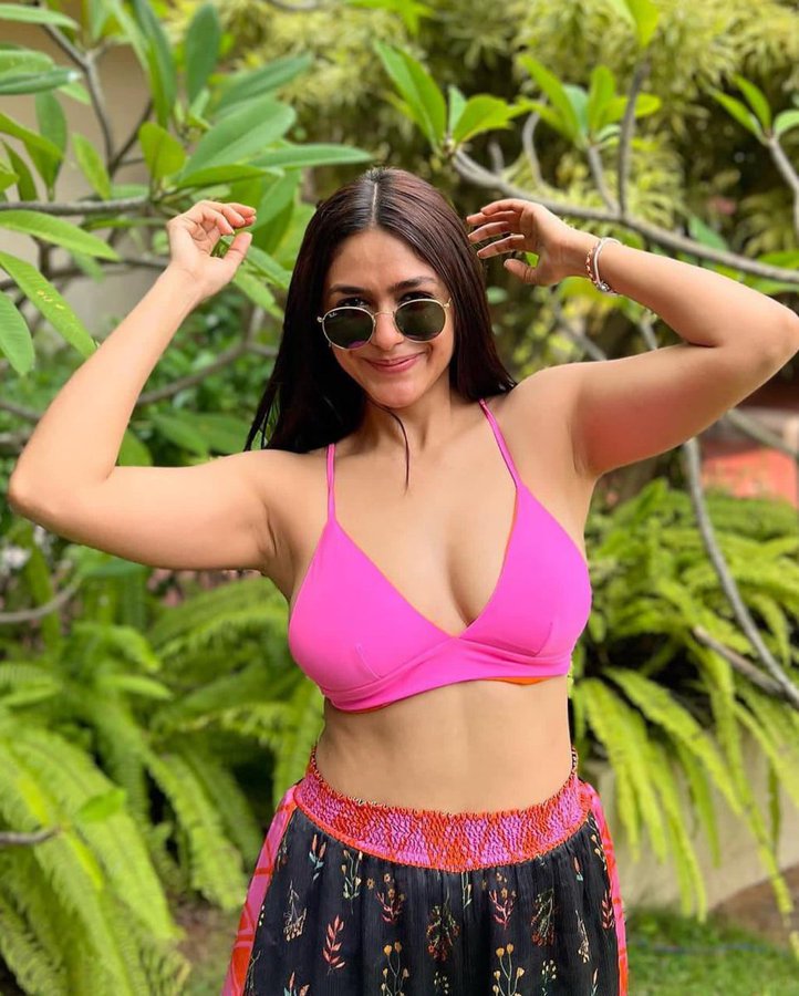 GFs2Lf6W8AAjJFn?format=jpg&name=900x900