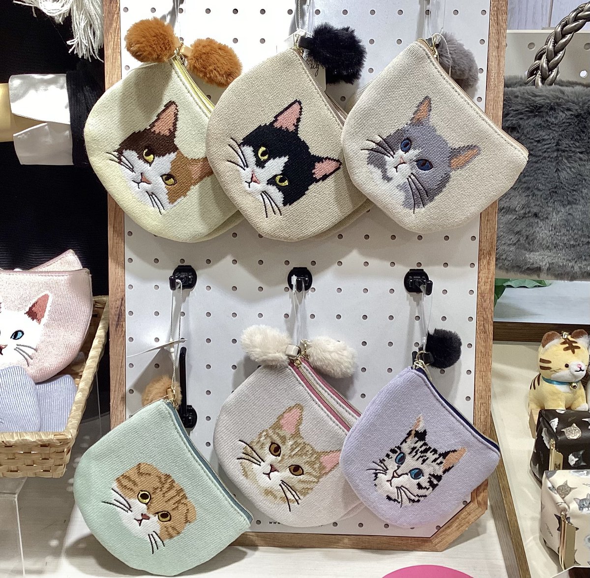 インキューブ 天神店M3Fでは、たくさんの #猫雑貨 が集まっています