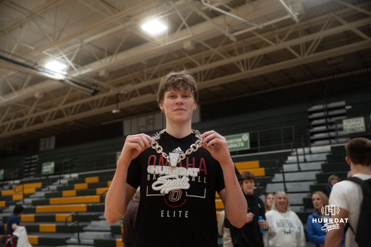 BIG GAME CHAIN = @kadecook17 🥶

Cook had 23 points in <a href="/gretnabball/">Gretna Basketball</a> win over Omaha Bryan 73-49.

#nebpreps