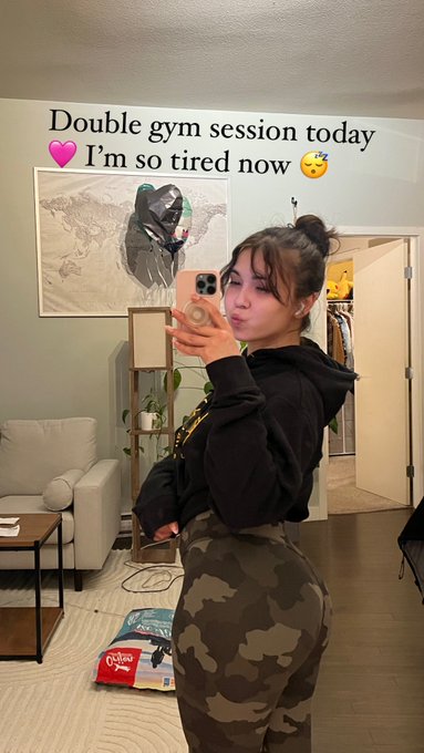 Not a feet pic but I am feeling good 🥰 https://t.co/QPAomw0D9V