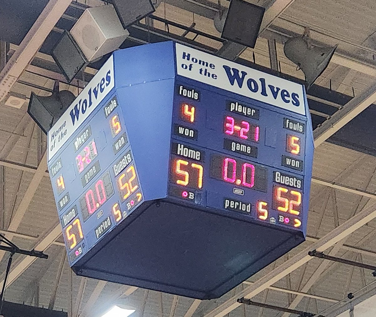 Lady Wolves earn the overtime Victory over Yorkville!!