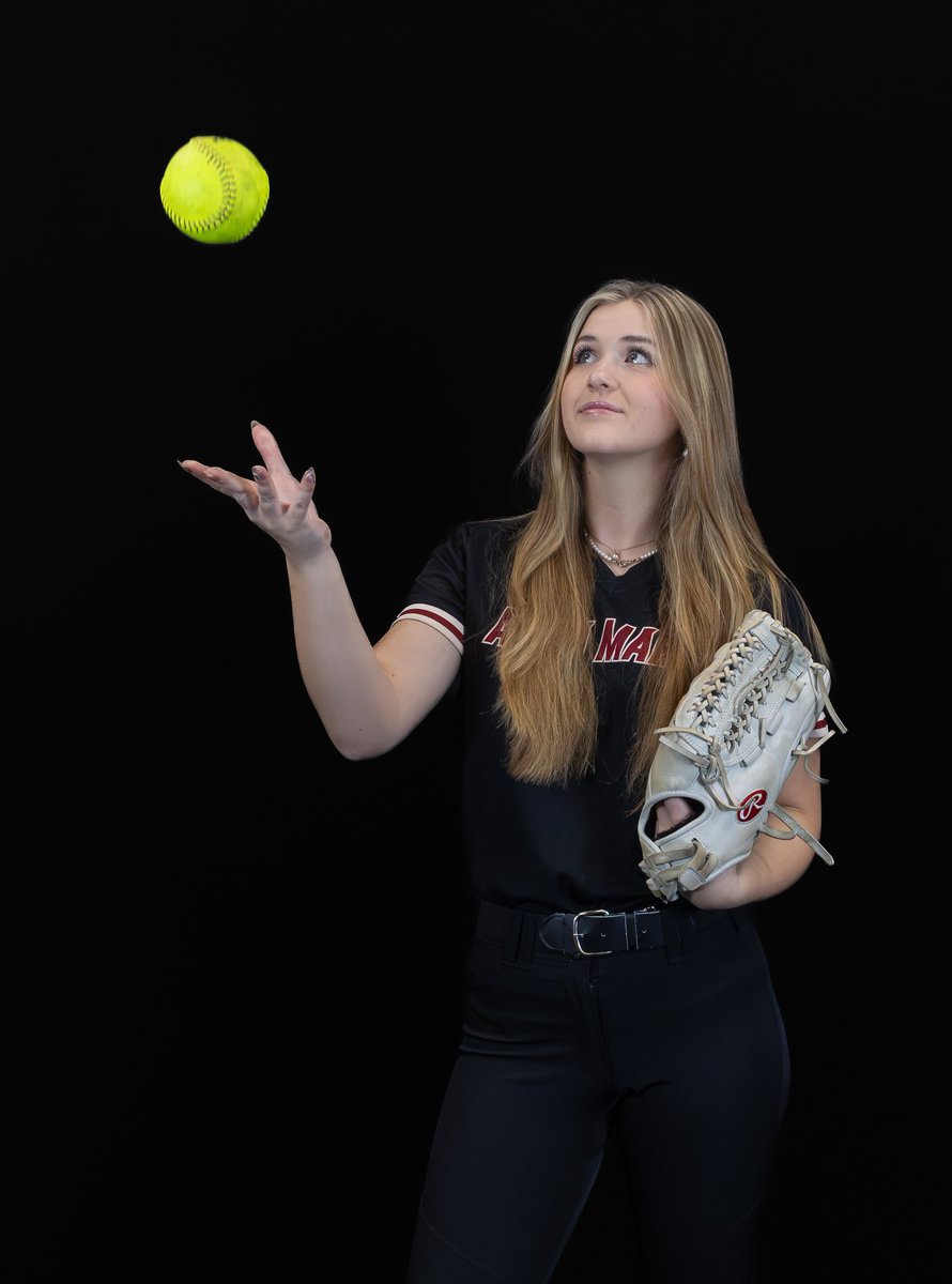 ellammoon's tweet photo. rookie season🤩🥎❤️🖤 https://t.co/f9JEiiIVpT