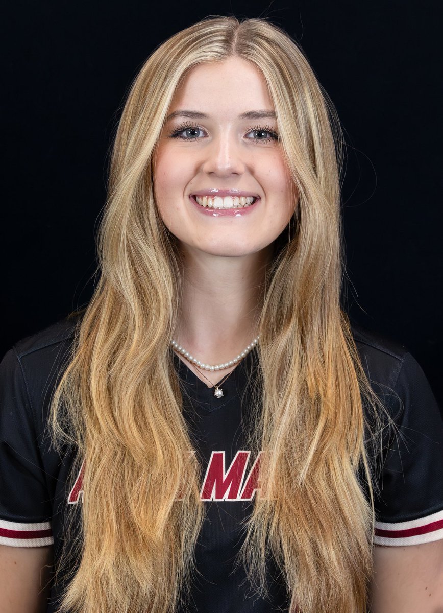 ellammoon's tweet photo. rookie season🤩🥎❤️🖤 https://t.co/f9JEiiIVpT