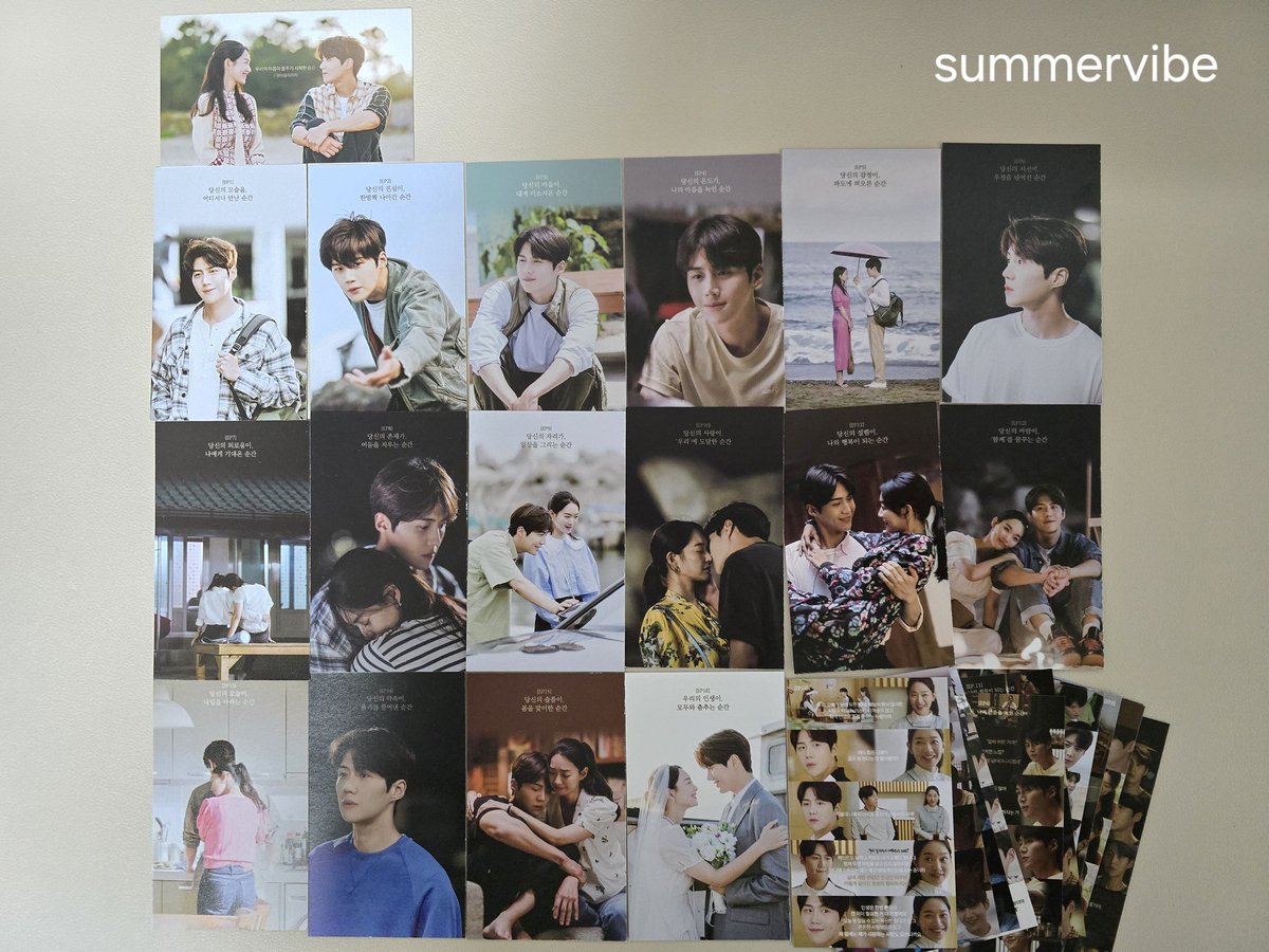 seonho870724's tweet photo. @seonho_record 
드디어 레코드님이 나눔해주신 굿즈가 도착했네요:) 다 너무 이뻐서 감동🥹
모든 에피에 주요 대사까지 다 적힌 갯차 포카가 특히 감동이에요, 찌잉. 
제 최애 두식이가 넘 많다요,  감사합니다💙

#김선호 #굿즈 #나눔 #KimSeonHo https://t.co/JBl1QapMNf