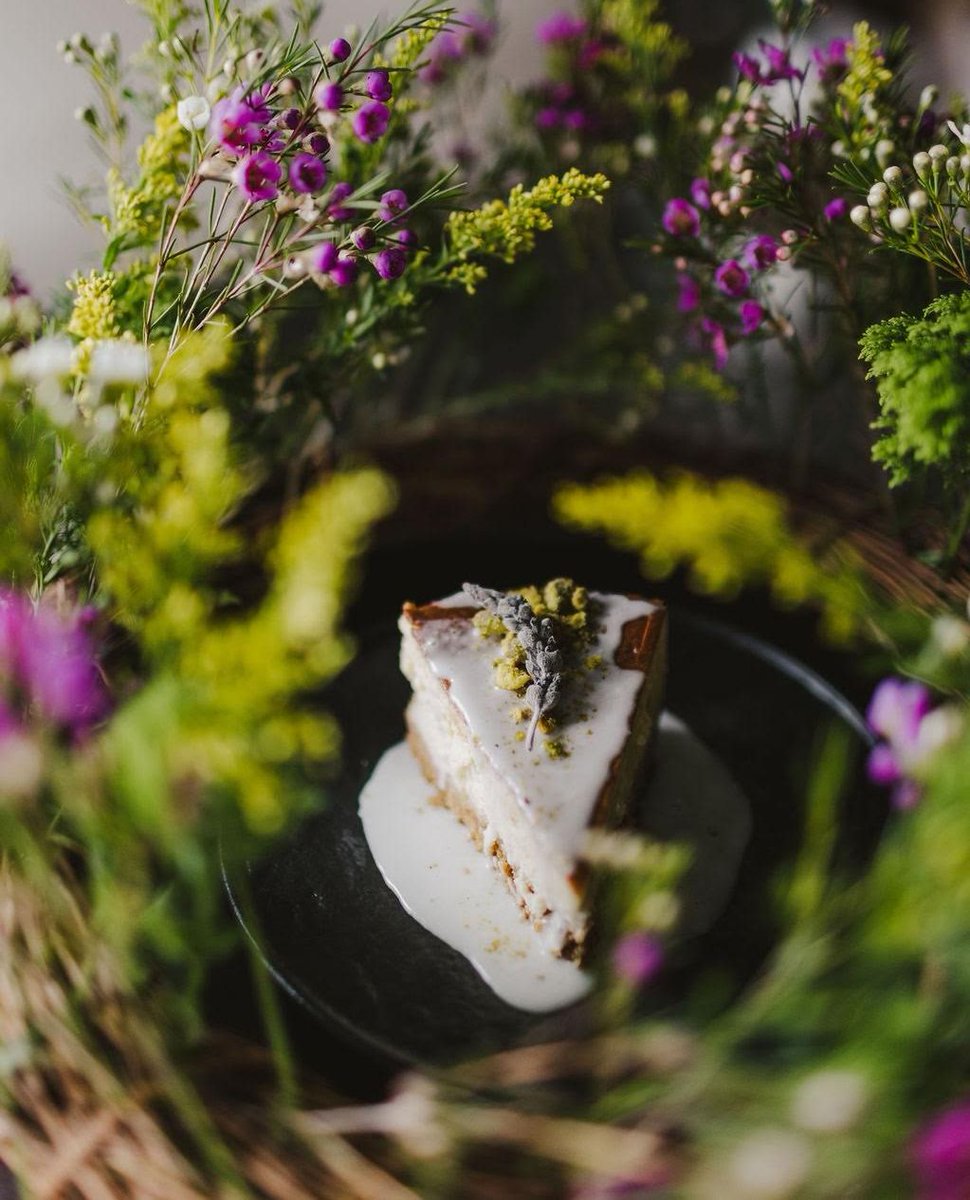 February feels ✨️ because Dry January is over but the culinary celebration continues. Swipe for the cheese pull... then head downtown to discover Paso's drinks and dining scene. 

📍 The Alchemists' Garden 

#TravelPaso #SLOCAL