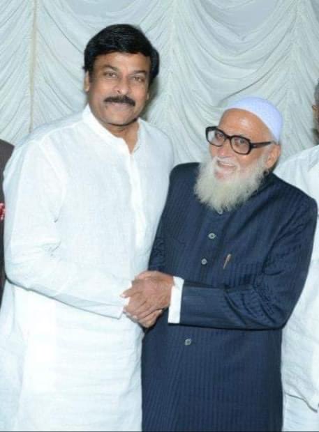 Congratulations to Our MegaStar⭐️  Shri. Chiranjeevi Garu 💐💐on being honoured with the prestigious award Padma Vibhushan. Allah Bless him and his family. <a href="/KChiruTweets/">Chiranjeevi Konidela</a> <a href="/revanth_anumula/">Revanth Reddy</a> <a href="/narendramodi/">Narendra Modi</a> <a href="/AmitShah/">Amit Shah</a>