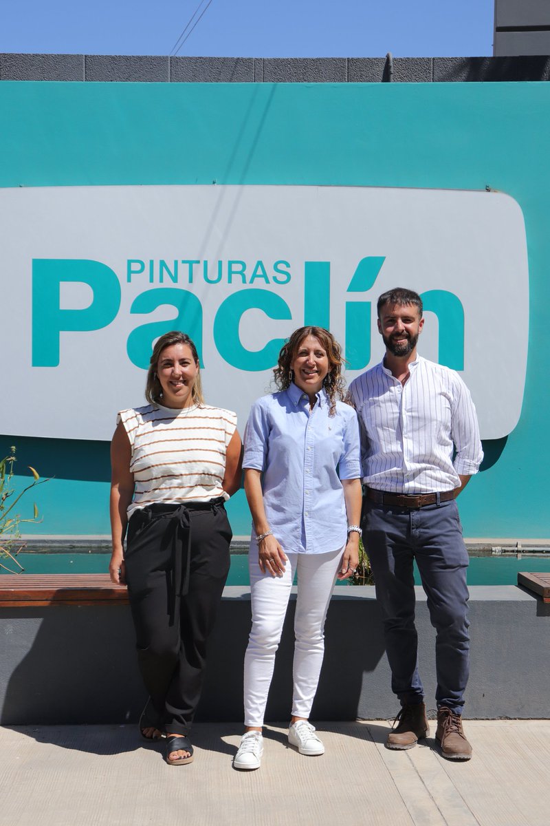 LauraJureCba's tweet photo. Estuvimos de visita por @Pinturas_Paclin y fue realmente un orgullo ver como esta empresa crece, sigue generando empleo y tiene un gran compromiso por la inclusión laboral. https://t.co/gfnJYzI6w5