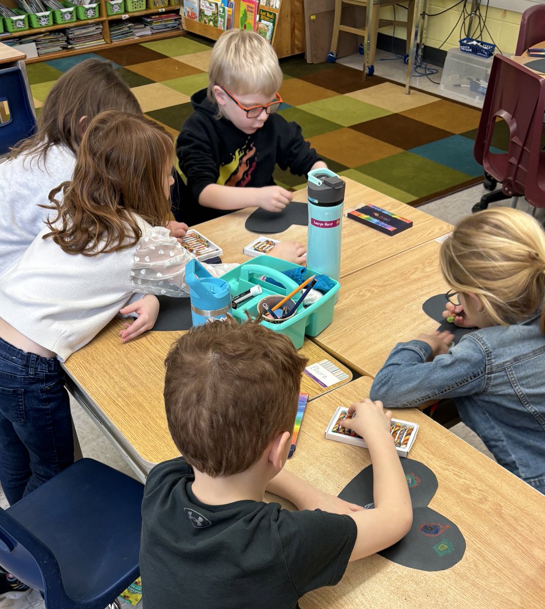 SK1Elma's tweet photo. Wassily Kandinsky inspired abstract ❤️ art…stay tuned for the final product.  @ElmaTownshipPS https://t.co/wj4zKPVY1g
