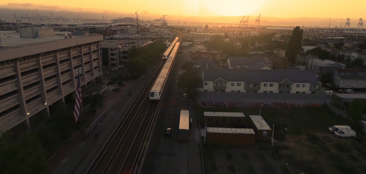 Galleryofoa's tweet photo. The number of gorgeous city-wide shots in just ONE episode of The OA is crazy https://t.co/meP0hhn6nN