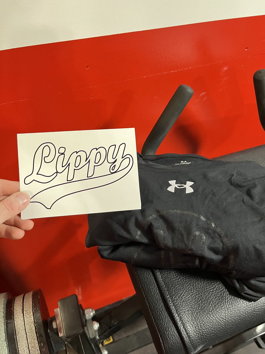 Shoutout to <a href="/LipscombVBall/">Lipscomb Volleyball</a> for sending shirts for our staff. We appreciate it! <a href="/FuchsBrooklyn/">Brooklyn Fuchs</a> is a hard worker and we are so proud of her. Thank you! 🙏🦾🏐