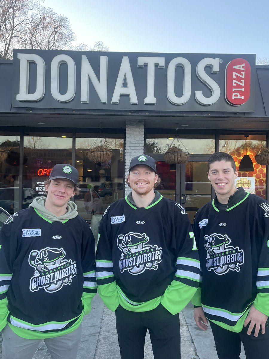 Adam Eby, Brandon Estes and Michael Bullion are at Donato’s on Waters Ave for the next hour! Come say hello! 🍕