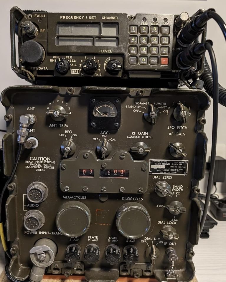 K3TripleR's tweet photo. "4th February
Military &amp; Tactical Radio Net  3.680MHz USB 1600hrs UTC
Thanks to G8ELA Keith for pic of his prc2200 on top of the R392
Check in
Military radios capable of 100w &amp; above
Military radios out /p
Military vehicle sets at home
Military manpacks at home
73 de 2e0DIQ Andy" https://t.co/GiyW3P65n3