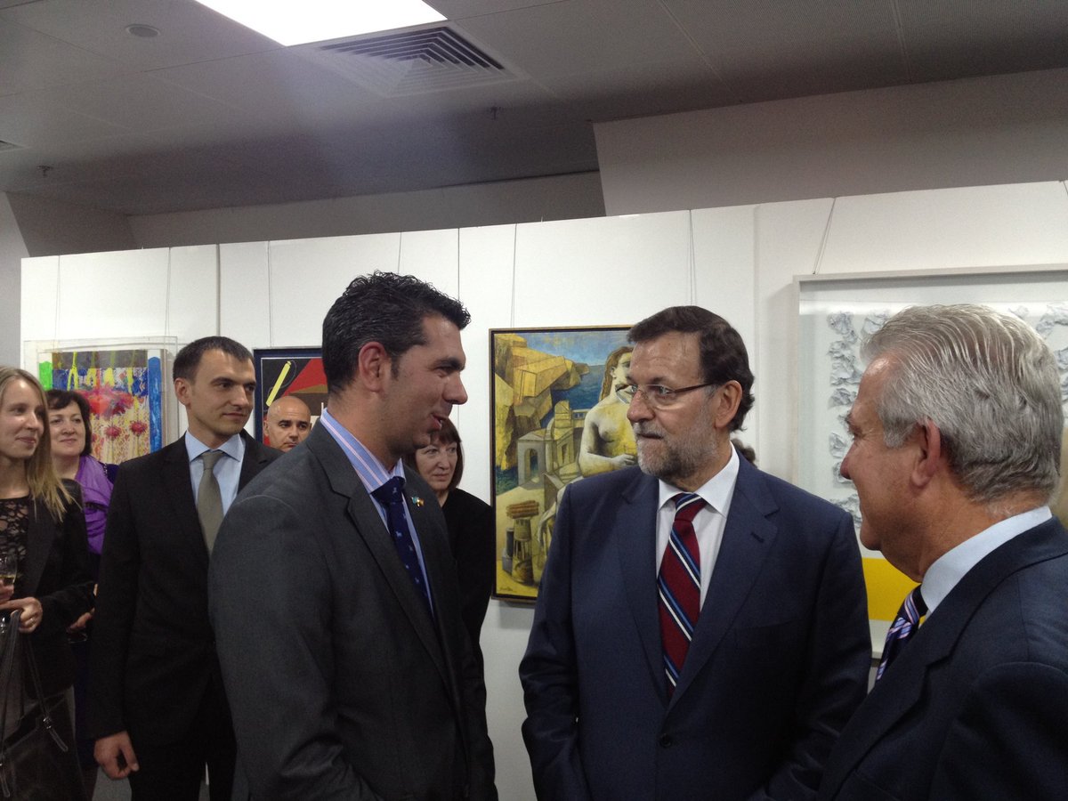 EZhasyl's tweet photo. @kazembspain Tuve el honor de estar con él en su visita a Astana https://t.co/kDLx0WzLZZ