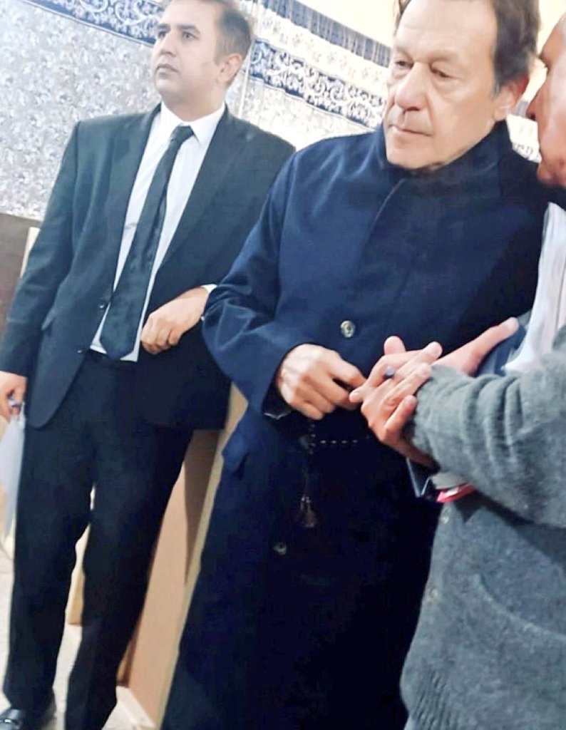 پاکستان کا انتخابی نشان ہیں آپ

#ووٹ_ڈالو_خان_نکالو