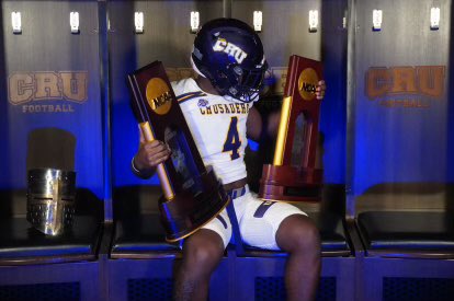 4Jmikeee's tweet photo. After a long thought process and a talk with my family I am glad to say that I will be furthering my academic and athletic journey at the university of mary hardin - baylor 💜 #GoCru🏡@CoachJordyDubb @rashaun_woods @CallierPhillip @LionelWrenn @Lewis3Trey https://t.co/z8gxDXIZC1