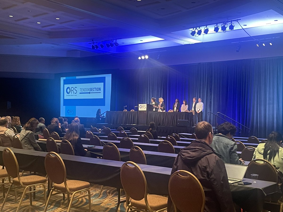 Danielle Benoit (@benoit_lab5) on Twitter photo Super proud of co-advised PhD student (with the amazing <a href="/LoiselleLab/">Alayna Loiselle</a>) <a href="/easa_me/">Ella Sowah</a> for her ors tendon section award! #ORS2024 Super proud of co-advised PhD student (with the amazing <a href="/LoiselleLab/">Alayna Loiselle</a>) <a href="/easa_me/">Ella Sowah</a> for her ors tendon section award! #ORS2024