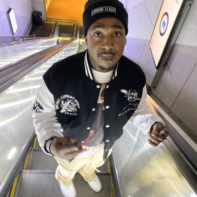 TyyHoop's tweet photo. #NewProfilePic https://t.co/tfwCXAxQ3y