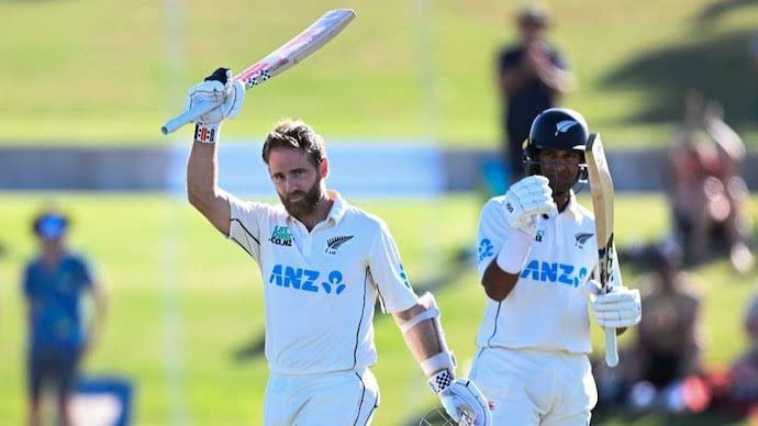 deepakchallu's tweet photo. #KaneWilliamson becomes 5th NZ batsman to score a test century in each innings of a test match - 118 &amp; 109 vs South Africa at Mt Maunganui 2024. @CanterburyCrick’s coach Peter Fulton was the 4th who scored 136 &amp; 110 vs Eng at Auckland in 2013
#NZvSA 2024 @BLACKCAPS 
#Cricket https://t.co/x42Qv4J8Sn