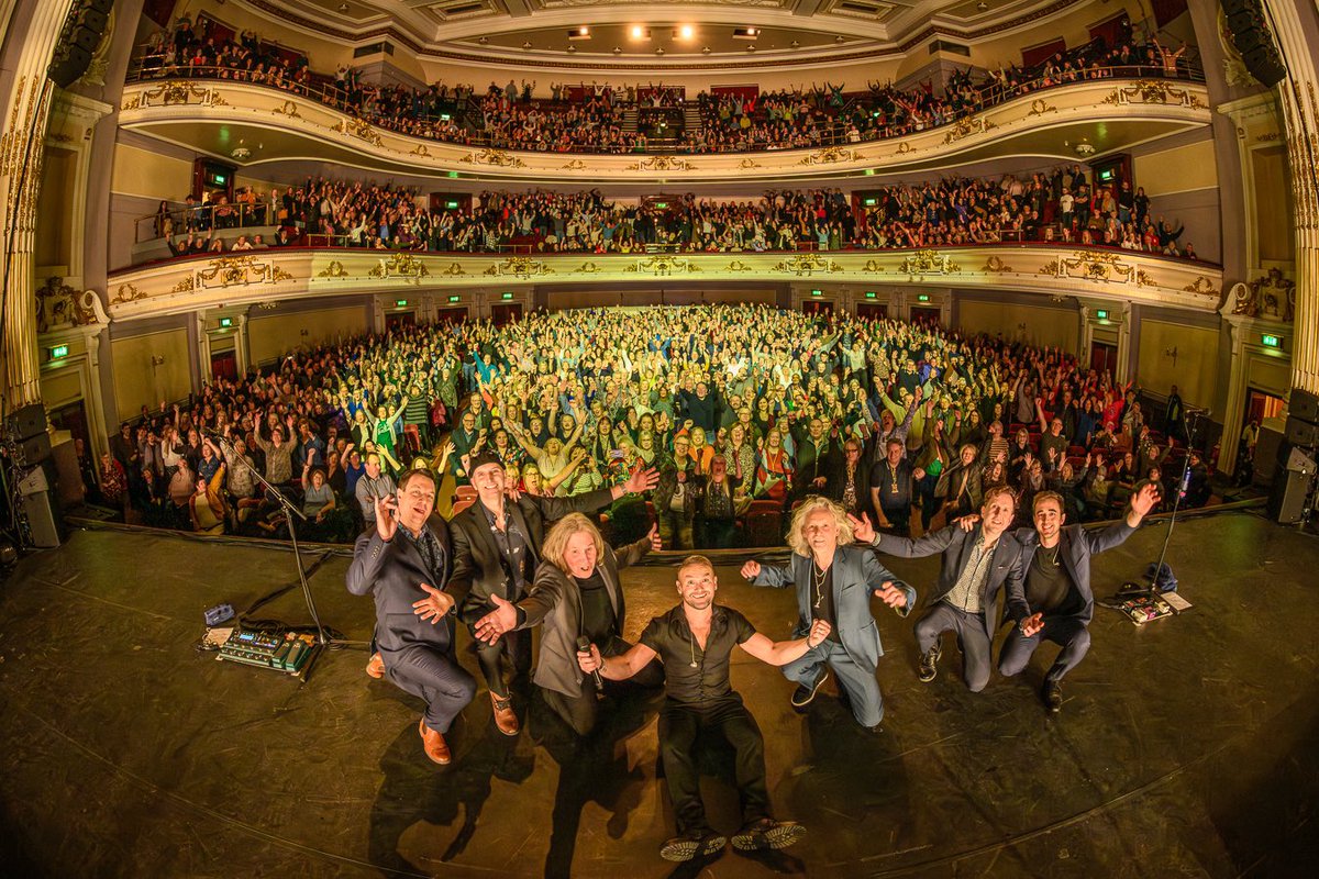 Thank you Edinburgh, you were absolutely staggering! 🏴󠁧󠁢󠁳󠁣󠁴󠁿 
#wetwetwet #wetsontour #edinburgh #scotland #usherhall #edinburghusherhall @theusherhall