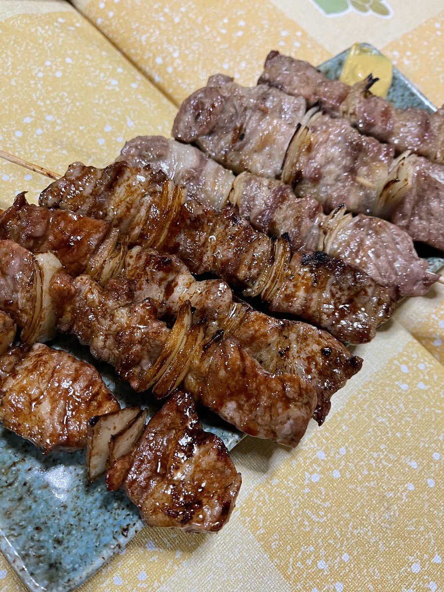 おはようございます⭐️
洞爺湖町の居酒屋みちのくさんの豚串に使ってる豚肩ロース肉はお肉屋さんたどころのお肉を使っていただいております✨✨✨✨
めちゃくちゃ美味しいです♪是非みちのくさんで食べてみてください^ - ^

google.co.jp/search?client=…

#お肉屋たどころ
#お肉屋さん
#洞爺湖