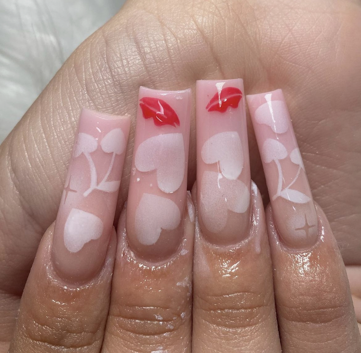 KupaInc's tweet photo. #topcoattuesday is all about #kupageltopcoat ❤️ Beautiful set #valentinesdaynails topped KUPA Gel Top Coat! Thank you for the #tag @ginasnailss
KUPA Gloss topcoat: https://t.co/tfzuj5L6GG
#manipro #teamkupa #kupanails #kupatopcoat #acrylicnail #kupainc #nail https://t.co/i52KKODCor