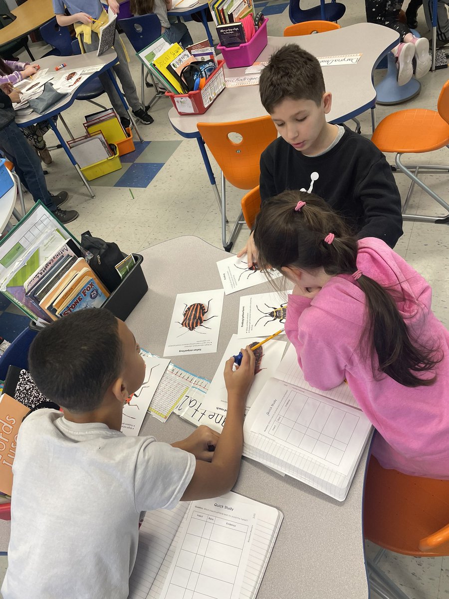 Students engage in argument from evidence to support a prediction about the type and timing of sensory information that would cause birds to learn the fastest.
<a href="/SmithsonianScie/">Smithsonian Science Education Center (SSEC)</a> <a href="/CarolinaBio/">Carolina Biological</a> <a href="/hollylynn48/">Holly Baldwin</a>
