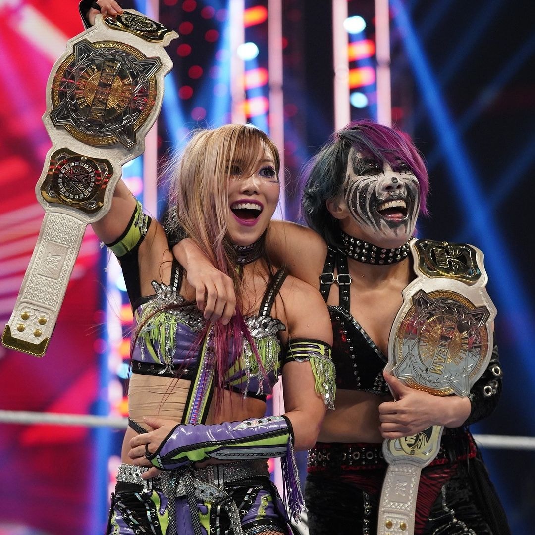 shadow__darker's tweet photo. #askua #kairisane #wwe #smackdown #empressoftomorrow #pirateprincess #thekabukiwarriors https://t.co/fQpGDfvlLu