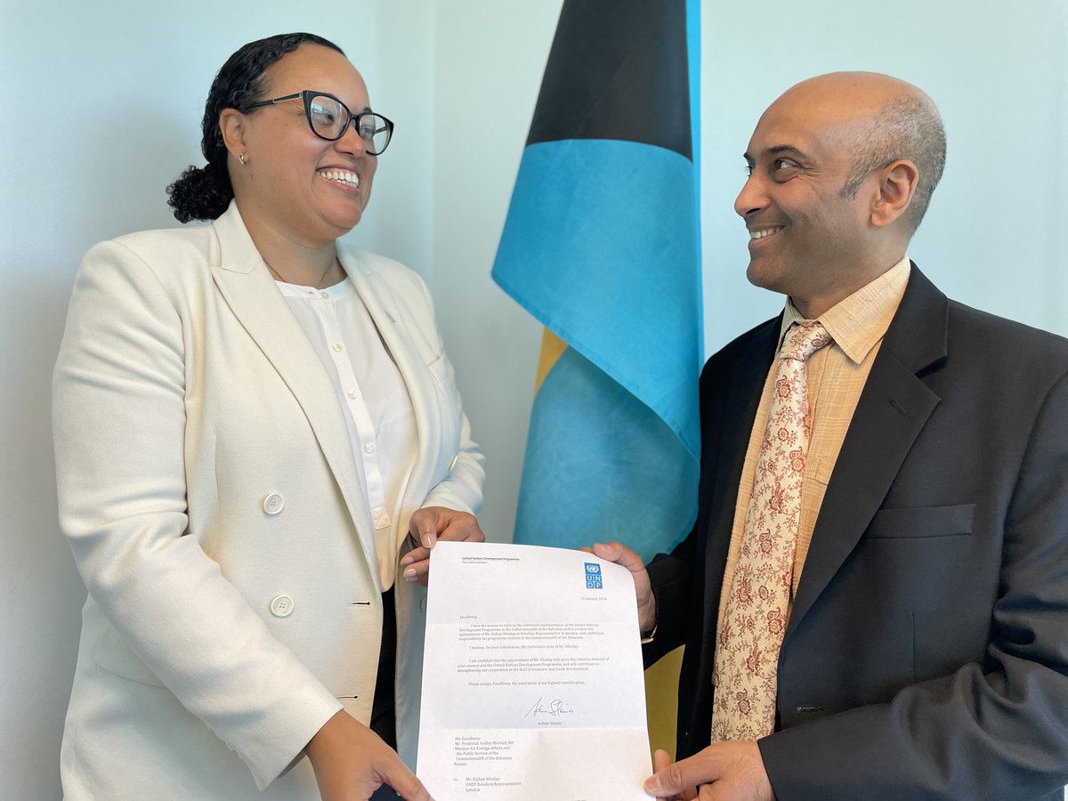 UNDPJamaica's tweet photo. #UNDP Resident Representative @KishanKhoday has presented his credentials in Kingston🇯🇲 and Nassau 🇧🇸 to @mfaftja's Minister @kaminajsmith and @MOFABahamas, Director General, @AliJerusa.
Our stories👇
🇯🇲https://t.co/EuDSrM2aR4
🇧🇸https://t.co/u8SmjWU9NE
#PartnerWithUNDP https://t.co/5IGpdw4U8j
