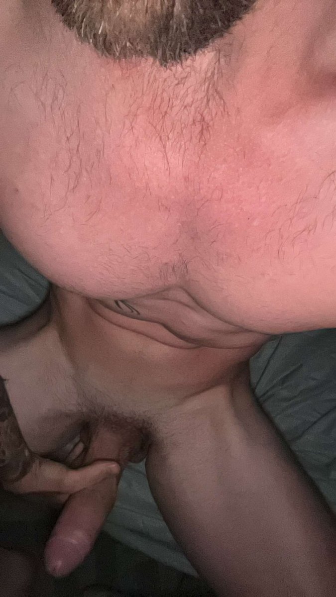 KurtRyderXXX's tweet photo. Retweet if you want to be a good little slut for daddy’s big uncut dick! 😈💦 https://t.co/8DYB4ySA5l